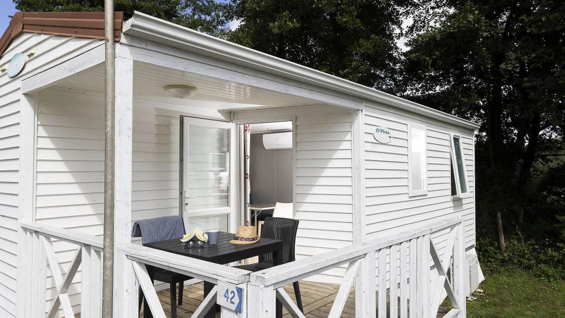 キャンプ場 Cottage 4 Personnes ミルポワ フランス